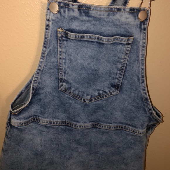 Forever 21 overall dress - Picture 5 of 5